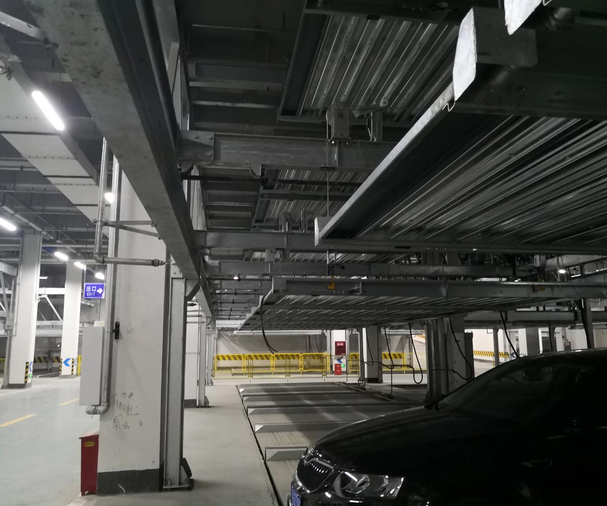三層升降橫移式停車庫