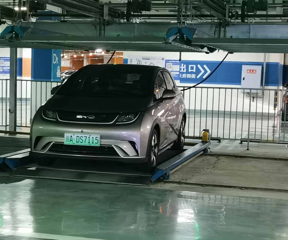 雙層升降平移機械立體車庫長租.jpg