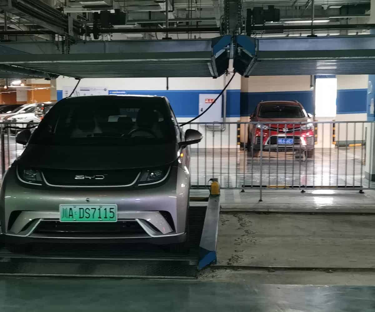 升降式機械停車設備長租.jpg