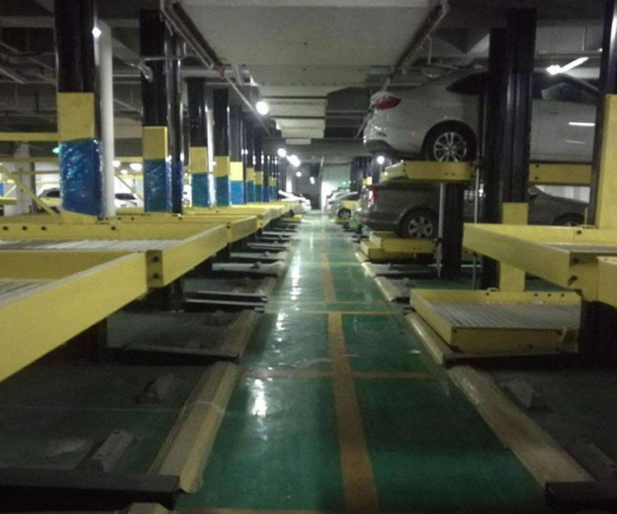 上下機(jī)械式立體停車設(shè)備維保.jpg
