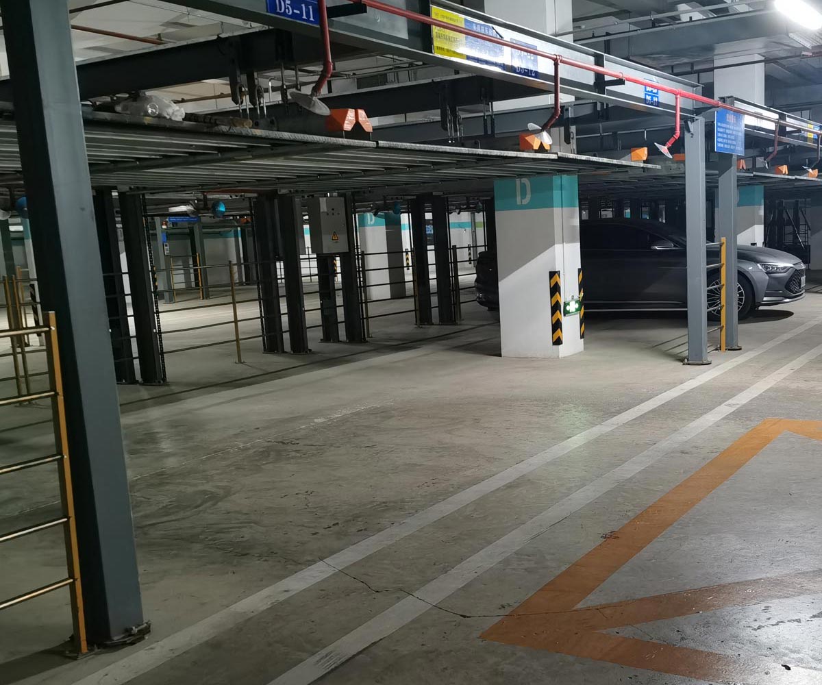 升降橫移式立體停車場(chǎng)出租.jpg